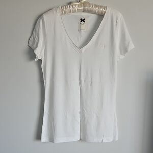 Gilly Hicks Classic White V-Neck Tee